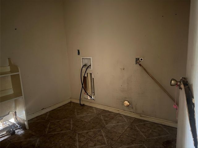 1414 S Broadway Street, Jewett, TX 75846