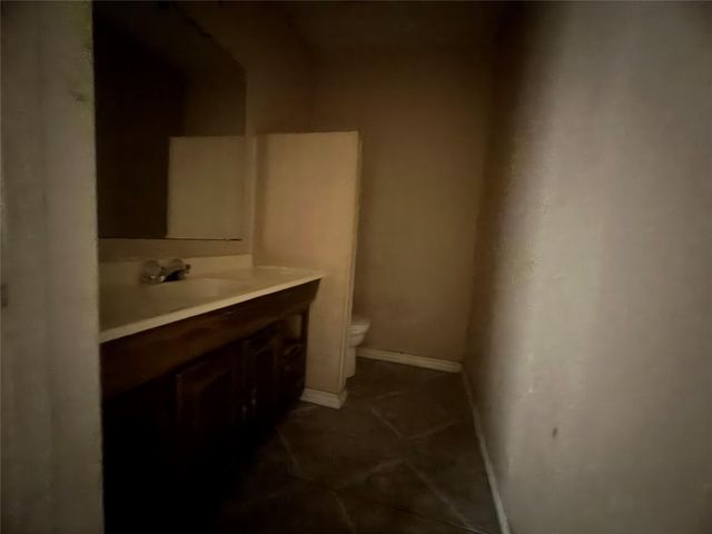 1414 S Broadway Street, Jewett, TX 75846