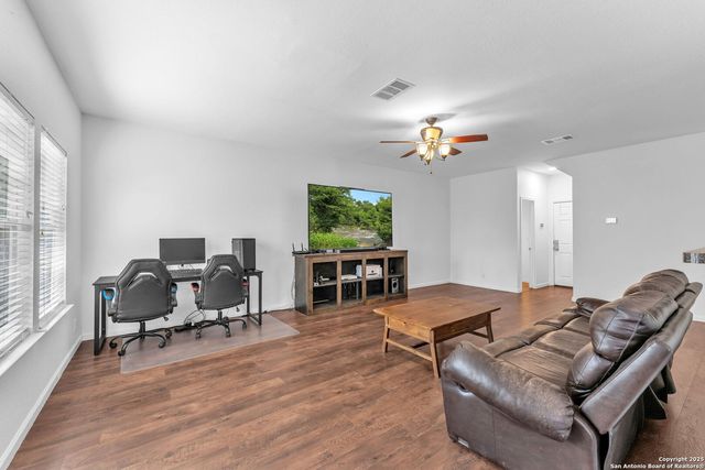 7630 Bismarck Lk, Converse, TX 78109