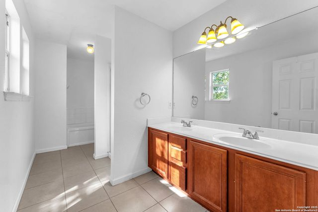 7630 Bismarck Lk, Converse, TX 78109