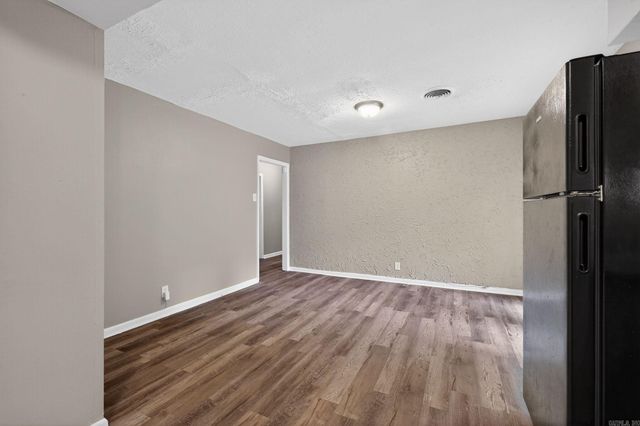 6803 W 34th Street, Little Rock, AR 72204