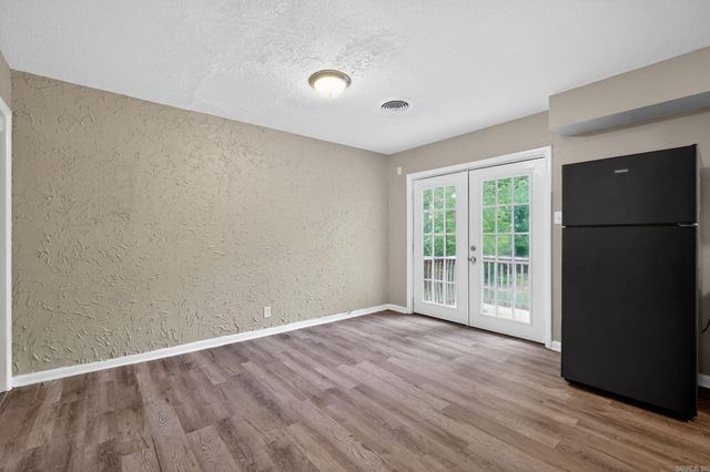 6803 W 34th Street, Little Rock, AR 72204