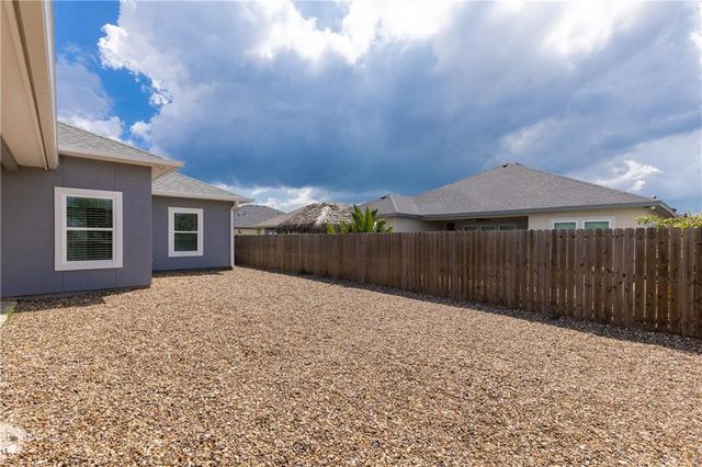 14149 La Blanquilla Dr, Corpus Christi, TX 78418