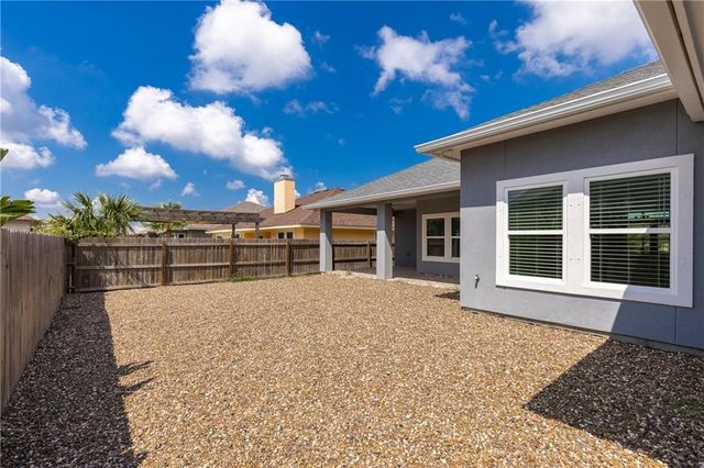 14149 La Blanquilla Dr, Corpus Christi, TX 78418