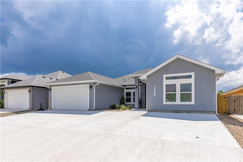 14149 La Blanquilla Dr, Corpus Christi, TX 78418