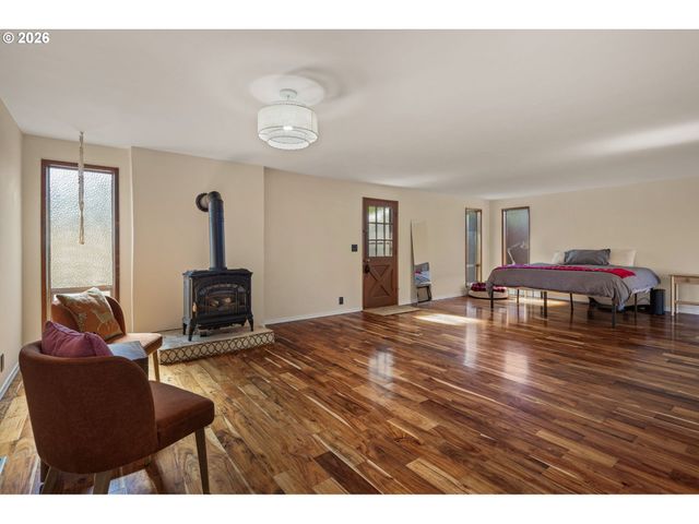 1015 SAVILLE Ave, Eugene, OR 97404