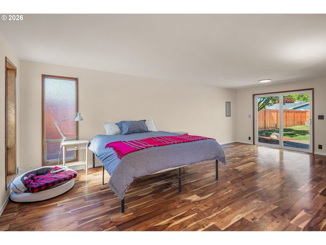 1015 SAVILLE Ave, Eugene, OR 97404