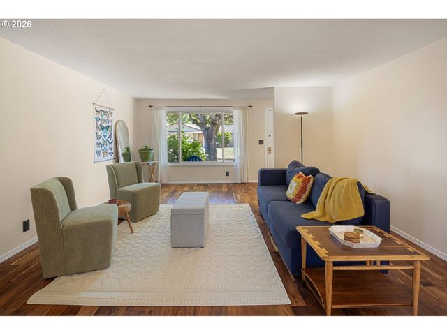 1015 SAVILLE Ave, Eugene, OR 97404