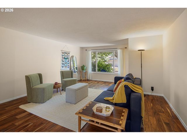 1015 SAVILLE Ave, Eugene, OR 97404