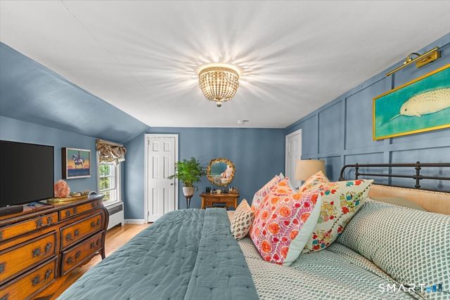 42 Gifford Road, West Hartford, CT 06119