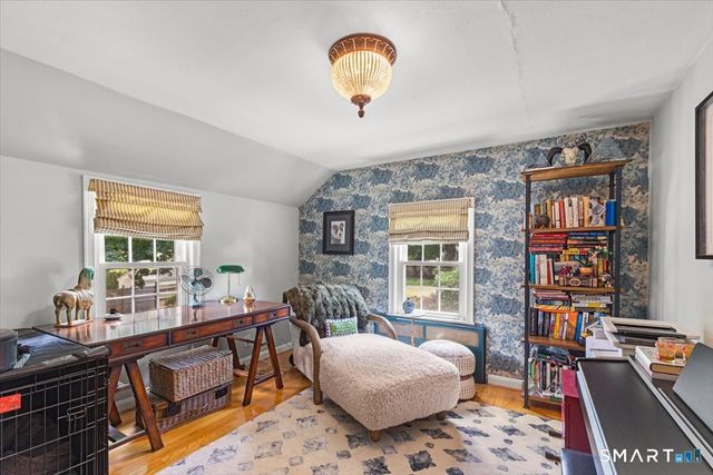 42 Gifford Road, West Hartford, CT 06119
