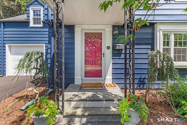 42 Gifford Road, West Hartford, CT 06119