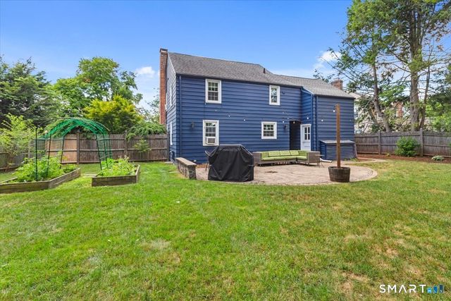 42 Gifford Road, West Hartford, CT 06119