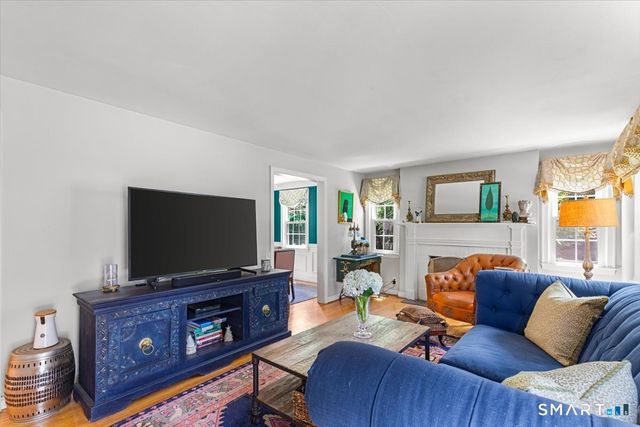 42 Gifford Road, West Hartford, CT 06119