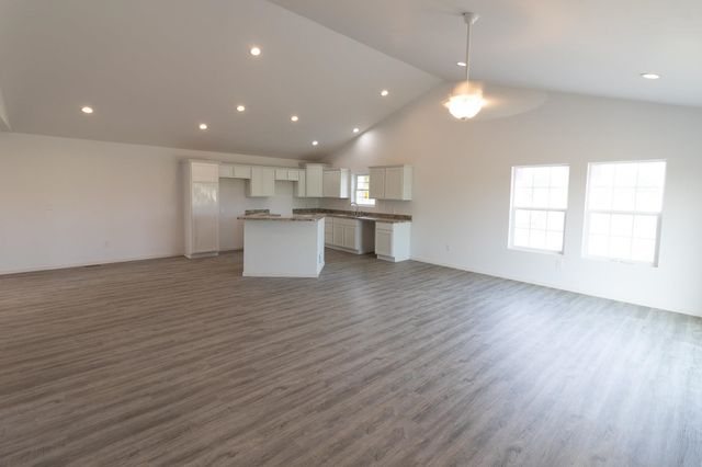 10428 Carroll Road, Columbus, MI 48063