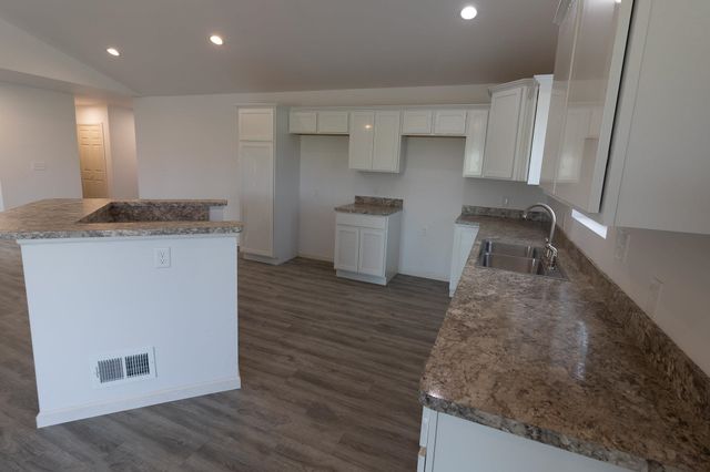 10428 Carroll Road, Columbus, MI 48063