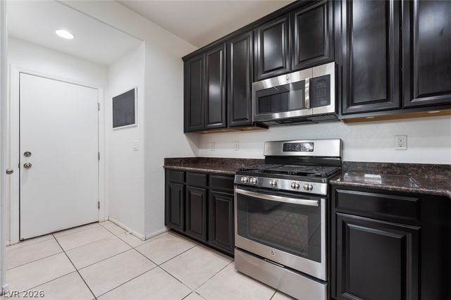 9353 Pink Stargazer Avenue, Las Vegas, NV 89166