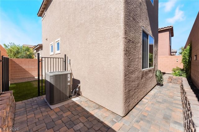 9353 Pink Stargazer Avenue, Las Vegas, NV 89166