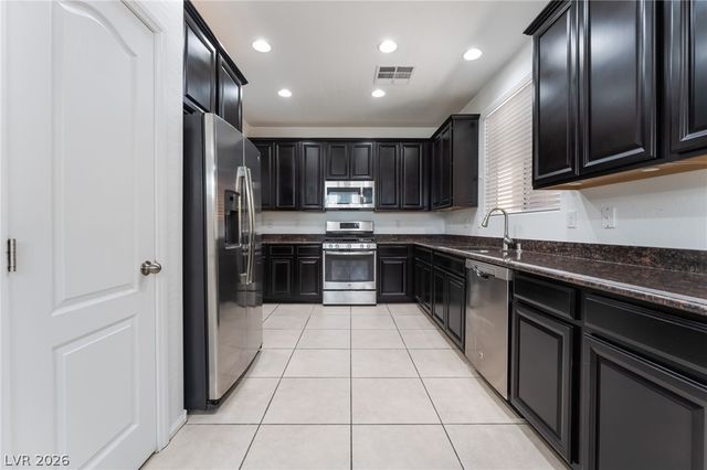 9353 Pink Stargazer Avenue, Las Vegas, NV 89166