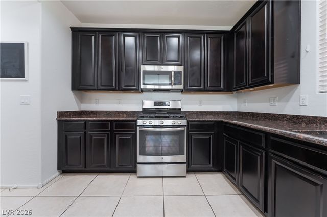 9353 Pink Stargazer Avenue, Las Vegas, NV 89166
