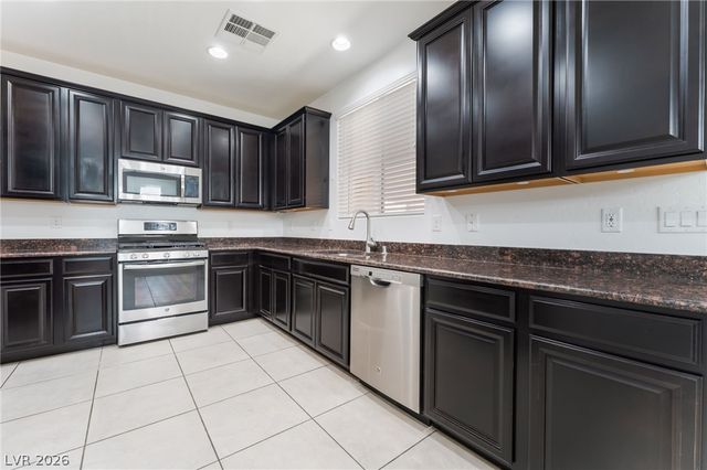 9353 Pink Stargazer Avenue, Las Vegas, NV 89166