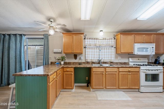 10701 N 99TH Avenue 186, Peoria, AZ 85345