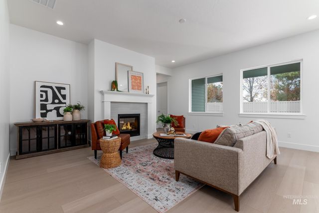 1145 W Grassland St, Middleton, ID 83644