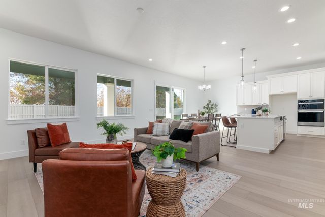 1145 W Grassland St, Middleton, ID 83644