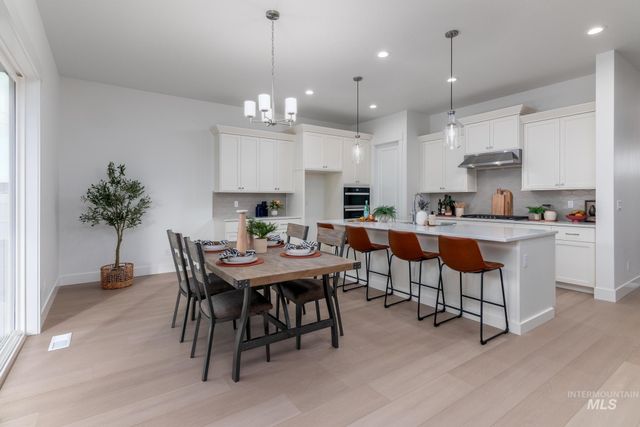 1145 W Grassland St, Middleton, ID 83644