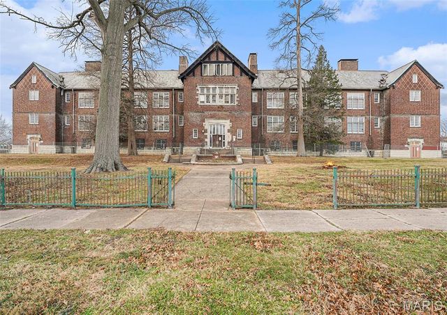 5814 Thekla Avenue, St Louis, MO 63120