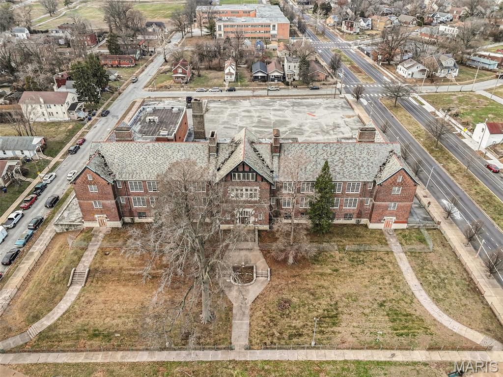 5814 Thekla Avenue, St Louis, MO 63120