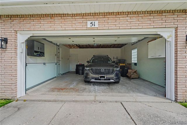 51 Tracy Lynn Lane, West Seneca, NY 14224
