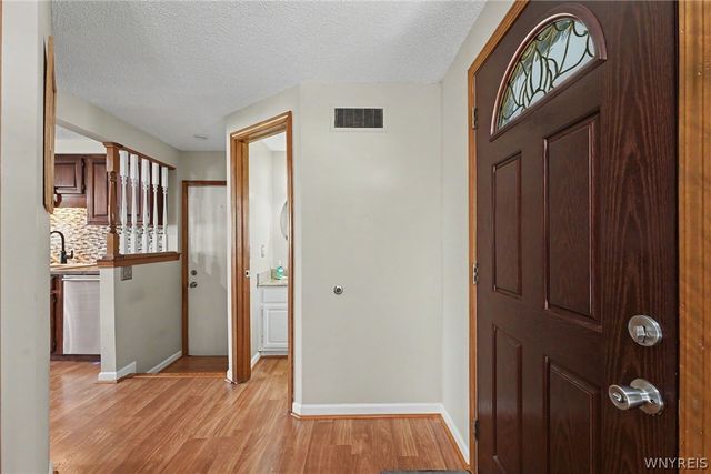 51 Tracy Lynn Lane, West Seneca, NY 14224