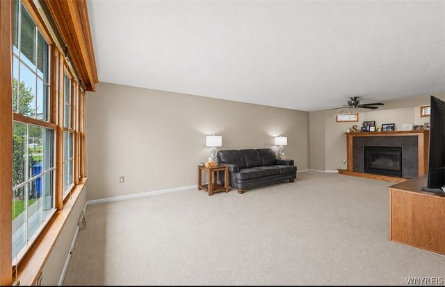 51 Tracy Lynn Lane, West Seneca, NY 14224