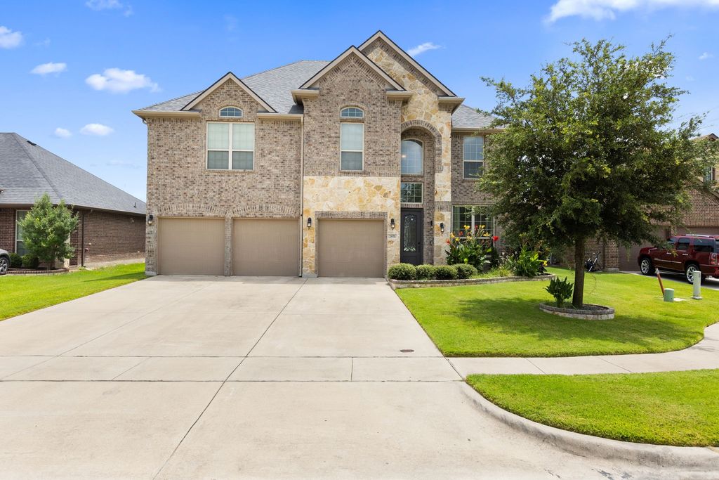 2971 Loch Circle, Grand Prairie, TX 75054