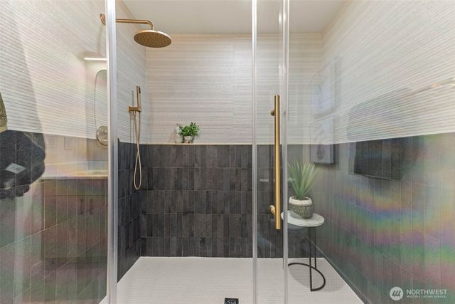13302 Bitter Place N, Seattle, WA 98133