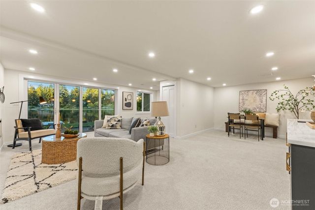 13302 Bitter Place N, Seattle, WA 98133