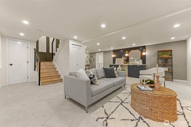 13302 Bitter Place N, Seattle, WA 98133