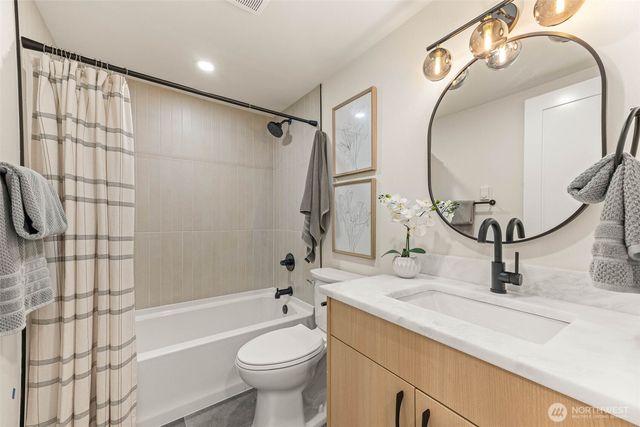 13302 Bitter Place N, Seattle, WA 98133