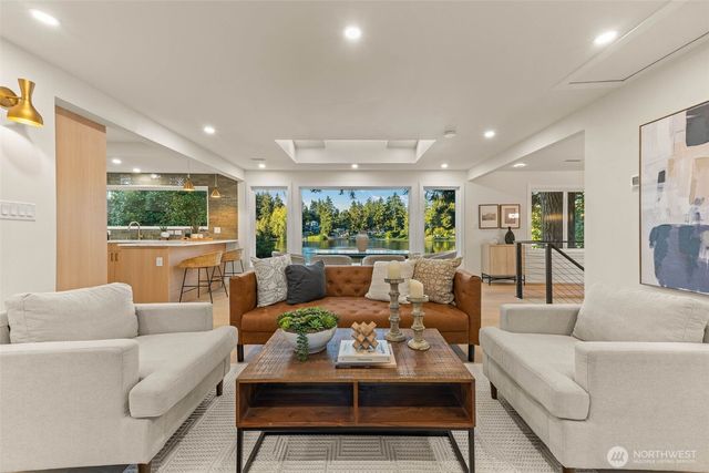 13302 Bitter Place N, Seattle, WA 98133