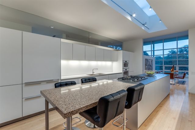 4428 N Versailles Avenue, Highland Park, TX 75205