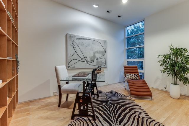 4428 N Versailles Avenue, Highland Park, TX 75205