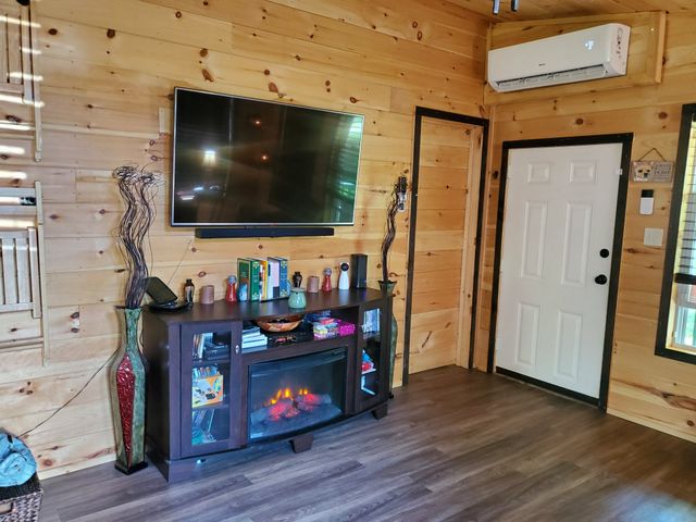 2416 Lee Dr, Pleasant View, TN 37146