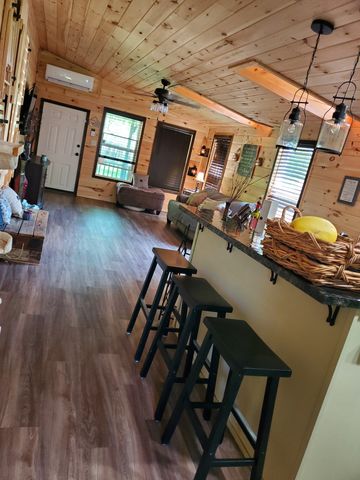 2416 Lee Dr, Pleasant View, TN 37146