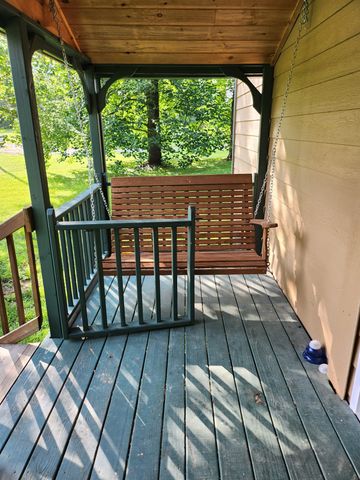 2416 Lee Dr, Pleasant View, TN 37146