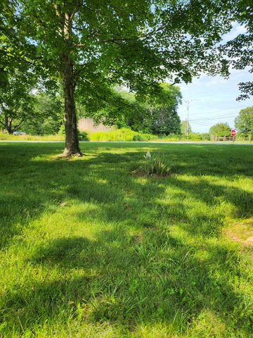 2416 Lee Dr, Pleasant View, TN 37146