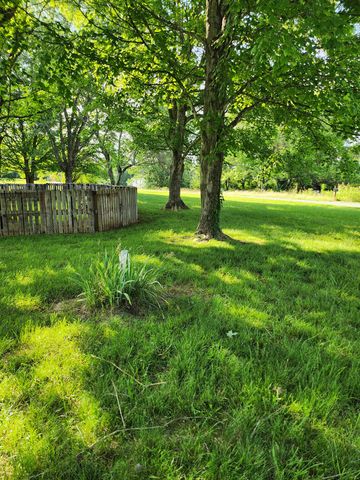 2416 Lee Dr, Pleasant View, TN 37146