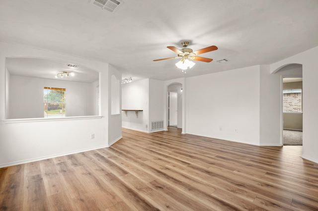 516 Emma Rose TRL, Leander, TX 78641