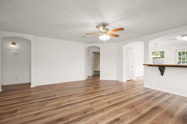 516 Emma Rose TRL, Leander, TX 78641