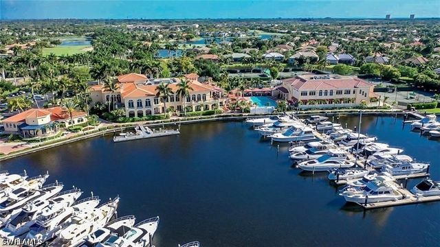 11053 Harbour Yacht CT 201, Fort Myers, FL 33908